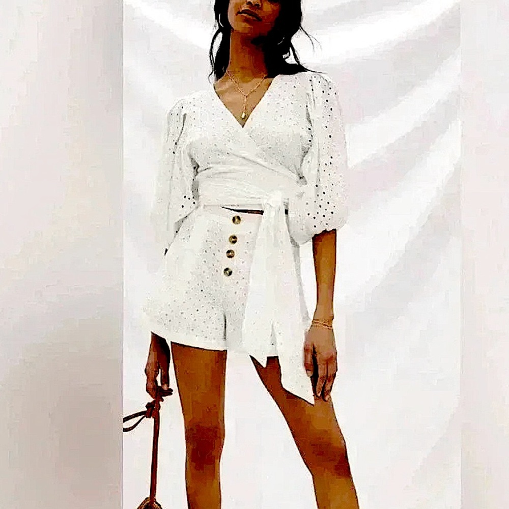 Lspace Revolve Vista Eyelet Shorts White Size Small NWT